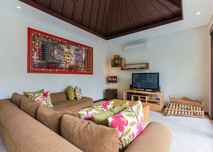 Villa Kejora Beachfront