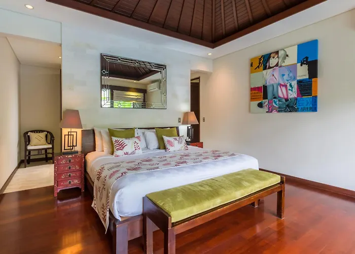 Kejora Beachfront Villa *