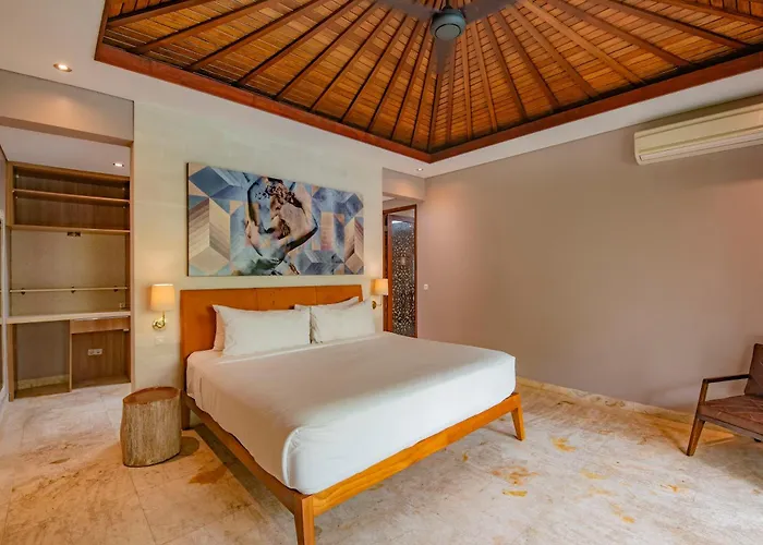 Villa Kejora Beachfront *