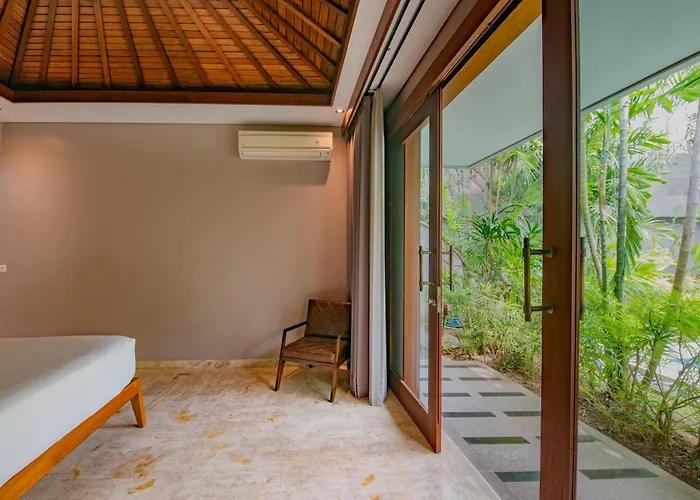 Villa Kejora Beachfront *