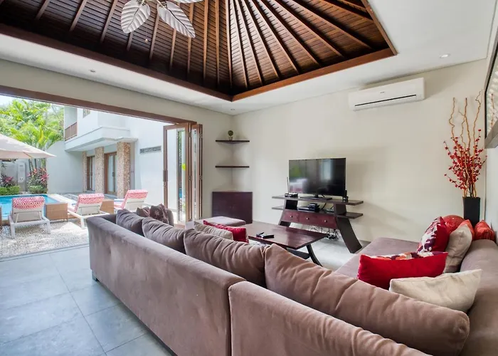Villa Kejora Beachfront *